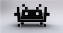 Le immagini del divano di Space Invaders